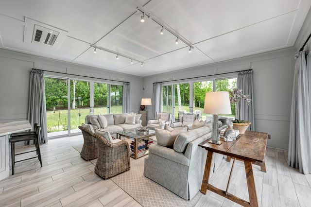 3922 Cotswold Street, Houston, TX 77009