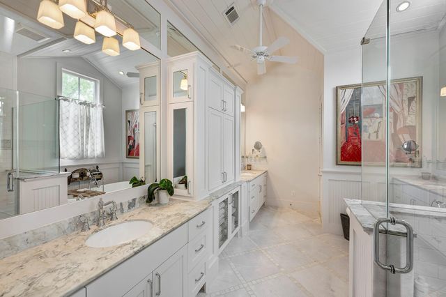 3922 Cotswold Street, Houston, TX 77009