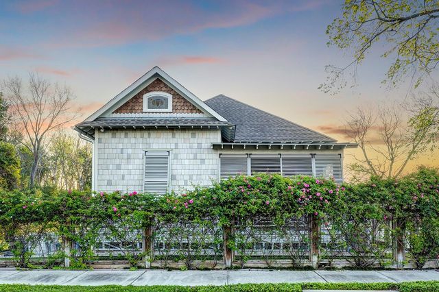 3922 Cotswold Street, Houston, TX 77009