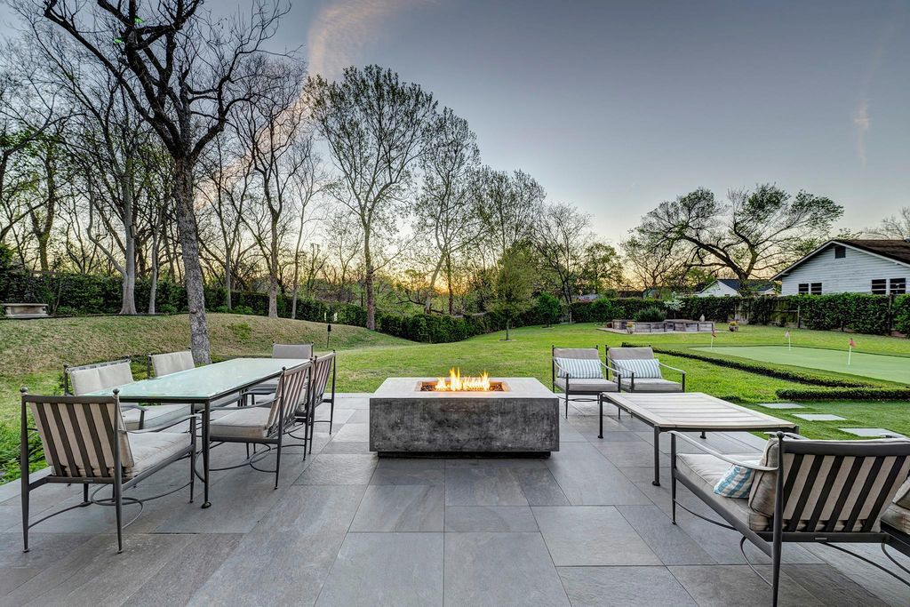 3922 Cotswold Street, Houston, TX 77009