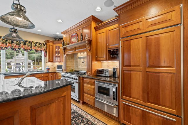 27 Openfield Road, South Dennis, MA 02660