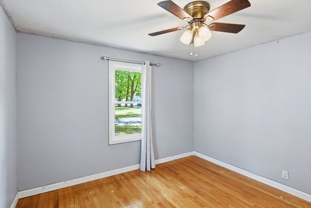 881 Roosevelt Ave, Springfield, MA 01109