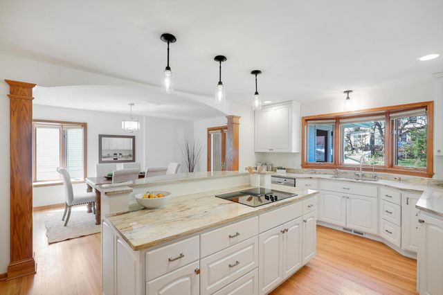 4320 Browndale Avenue, Saint Louis Park, MN 55424