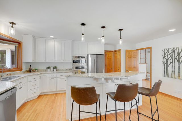 4320 Browndale Avenue, Saint Louis Park, MN 55424