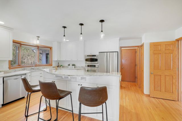 4320 Browndale Avenue, Saint Louis Park, MN 55424