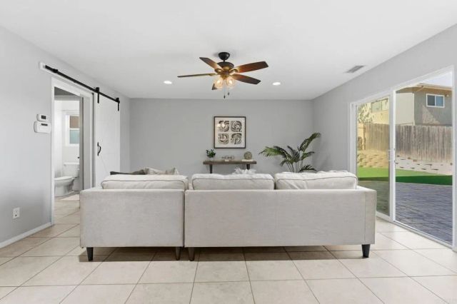 209 Journeys End, Vista, CA 92083