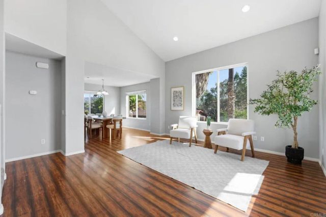 209 Journeys End, Vista, CA 92083