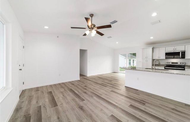 691 NE 130TH COURT, Silver Springs, FL 34488