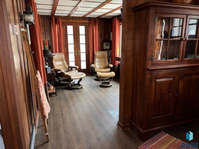 2115 S 4th Ave Avenue, Sioux Falls, SD 57105