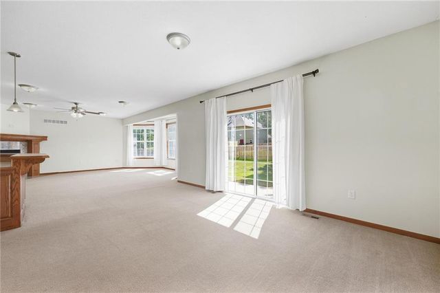 3904 SW Briarwood Oaks Drive, Blue Springs, MO 64015
