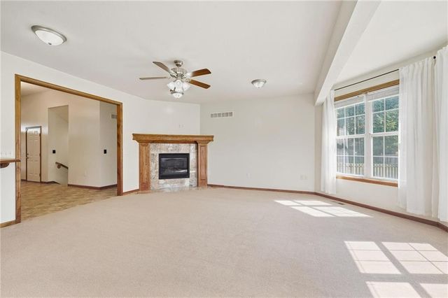 3904 SW Briarwood Oaks Drive, Blue Springs, MO 64015