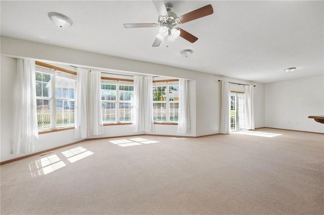 3904 SW Briarwood Oaks Drive, Blue Springs, MO 64015