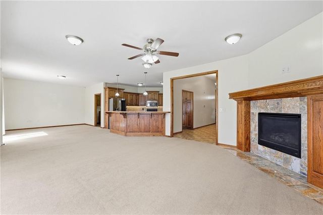3904 SW Briarwood Oaks Drive, Blue Springs, MO 64015