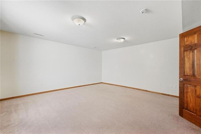 3904 SW Briarwood Oaks Drive, Blue Springs, MO 64015
