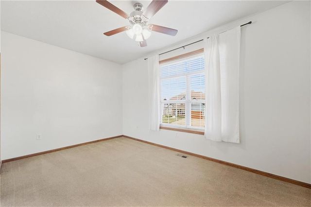 3904 SW Briarwood Oaks Drive, Blue Springs, MO 64015