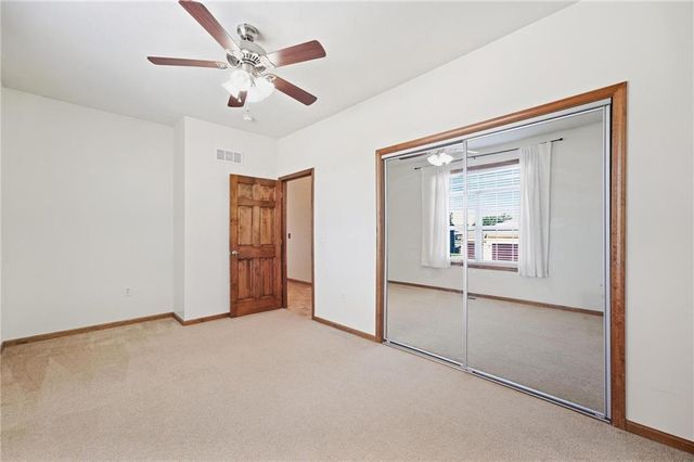 3904 SW Briarwood Oaks Drive, Blue Springs, MO 64015