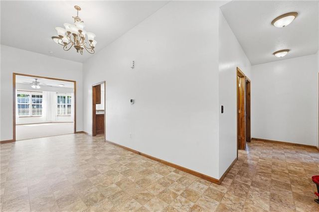 3904 SW Briarwood Oaks Drive, Blue Springs, MO 64015