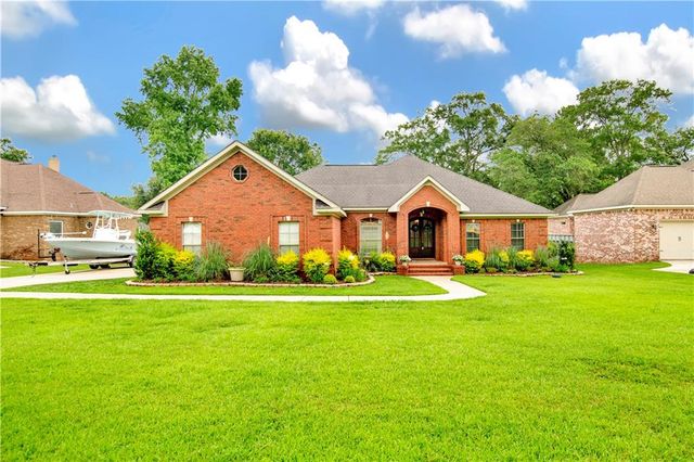 8806 Belmont Park Drive, Theodore, AL 36582