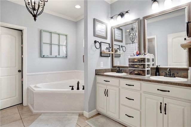 8806 Belmont Park Drive, Theodore, AL 36582