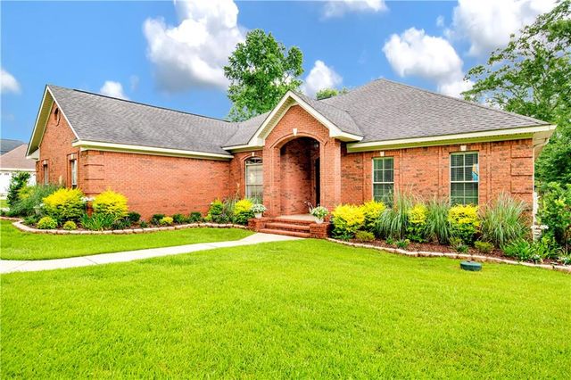 8806 Belmont Park Drive, Theodore, AL 36582