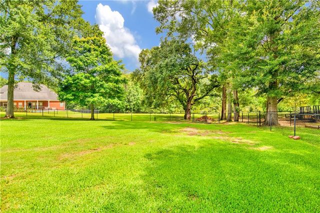 8806 Belmont Park Drive, Theodore, AL 36582