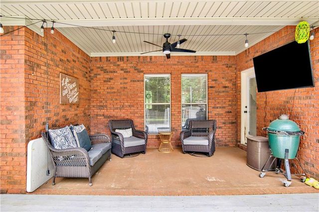 8806 Belmont Park Drive, Theodore, AL 36582