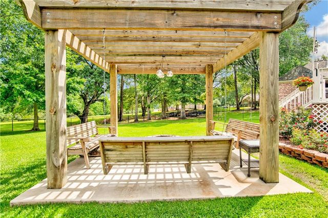 8806 Belmont Park Drive, Theodore, AL 36582