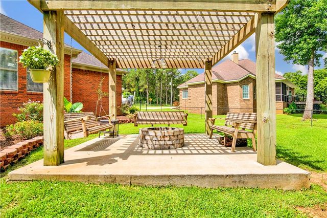 8806 Belmont Park Drive, Theodore, AL 36582