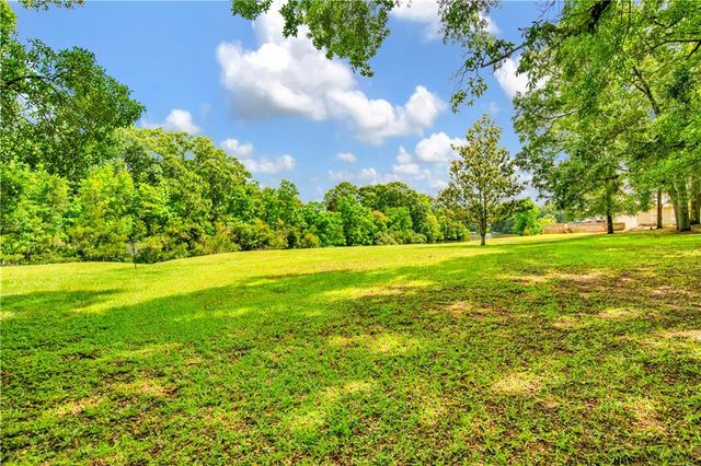 8806 Belmont Park Drive, Theodore, AL 36582