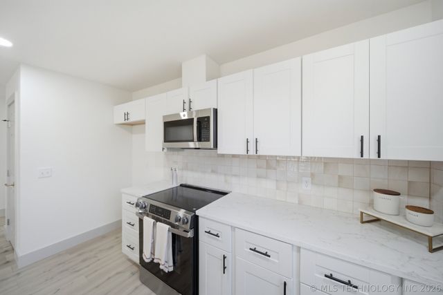 2814 N St Louis Avenue, Tulsa, OK 74106