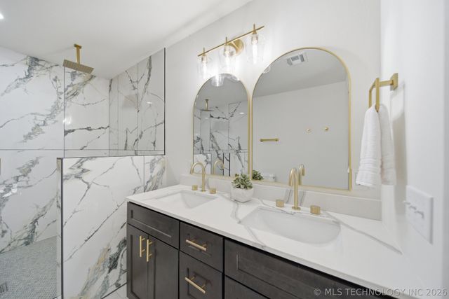 2814 N St Louis Avenue, Tulsa, OK 74106