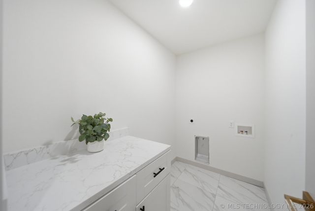 2814 N St Louis Avenue, Tulsa, OK 74106