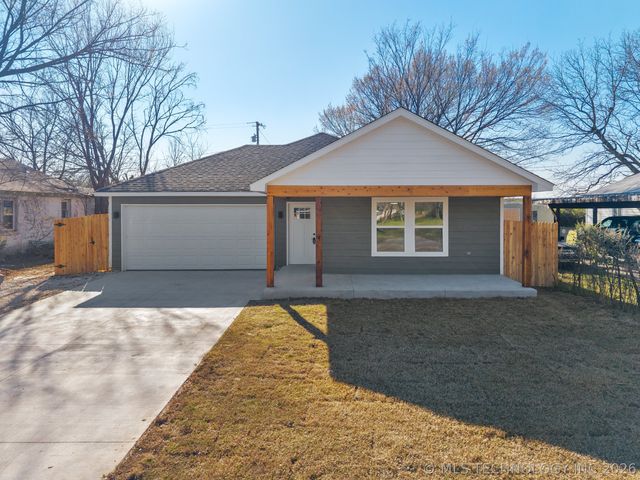 2814 N St Louis Avenue, Tulsa, OK 74106