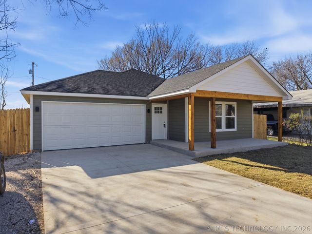 2814 N St Louis Avenue, Tulsa, OK 74106