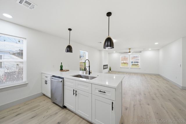 2814 N St Louis Avenue, Tulsa, OK 74106