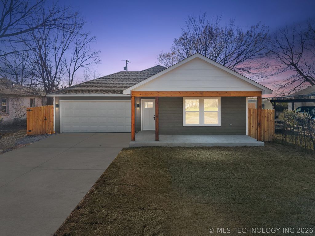 2814 N St Louis Avenue, Tulsa, OK 74106