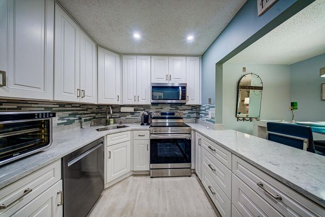 118 Lake Pine Circle A-2, Greenacres, FL 33463