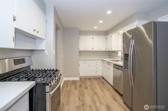 4403 Soundview Drive W, University Place, WA 98466