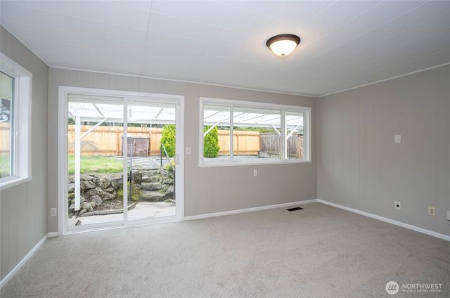 4403 Soundview Drive W, University Place, WA 98466