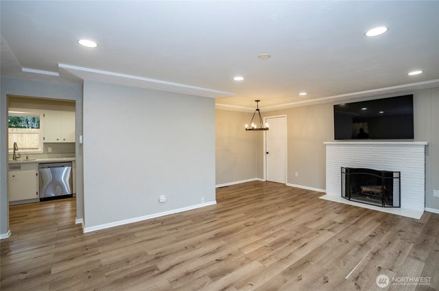 4403 Soundview Drive W, University Place, WA 98466