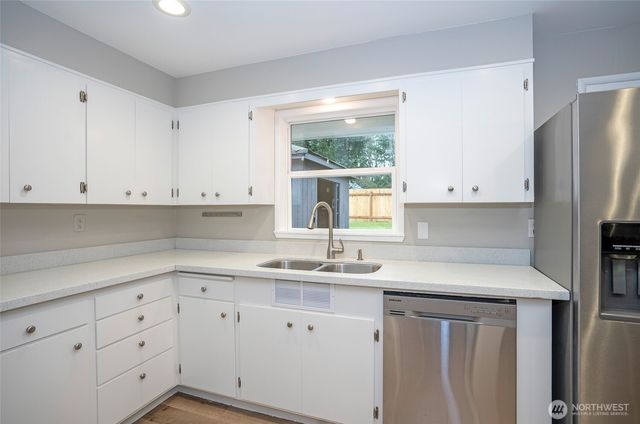 4403 Soundview Drive W, University Place, WA 98466