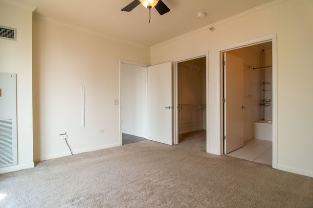 645 N Kingsbury Street 1904, Chicago, IL 60654