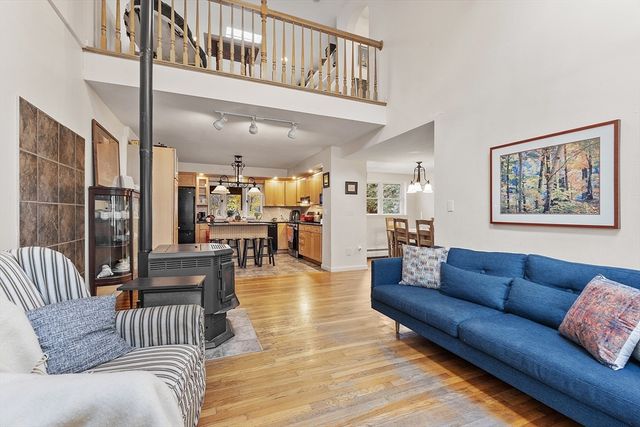 16 Fletcher Ln, Littleton, MA 01460