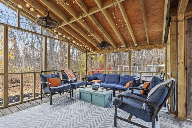 16 Fletcher Ln, Littleton, MA 01460