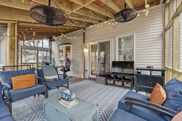 16 Fletcher Ln, Littleton, MA 01460