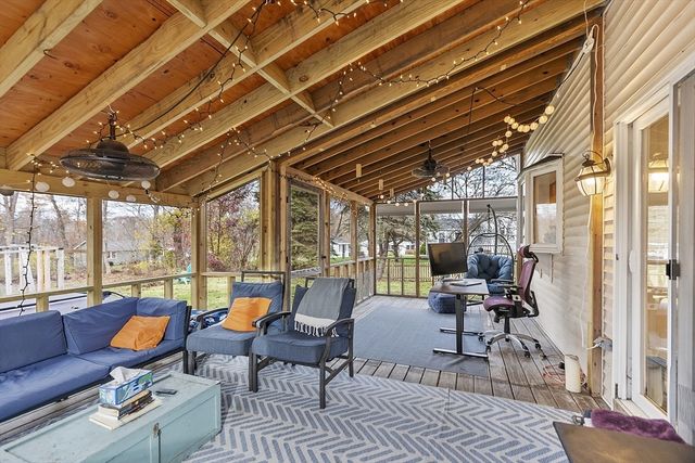 16 Fletcher Ln, Littleton, MA 01460