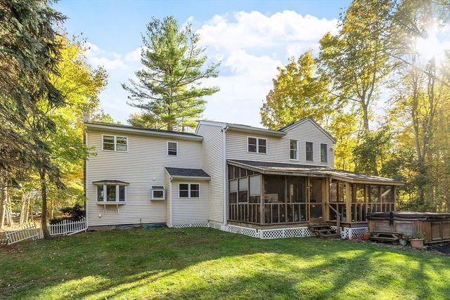 16 Fletcher Ln, Littleton, MA 01460