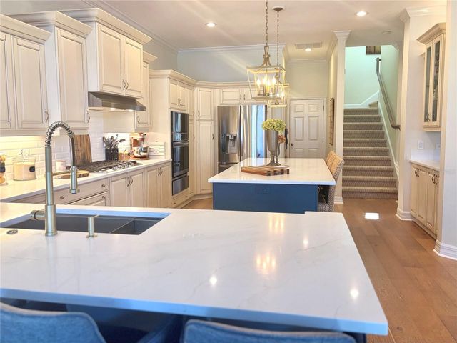 615 ISLEBAY DRIVE, Apollo Beach, FL 33572