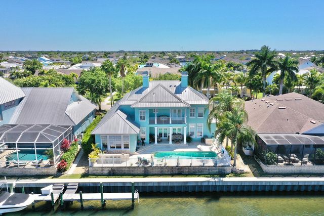 615 ISLEBAY DRIVE, Apollo Beach, FL 33572