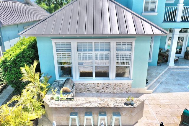 615 ISLEBAY DRIVE, Apollo Beach, FL 33572